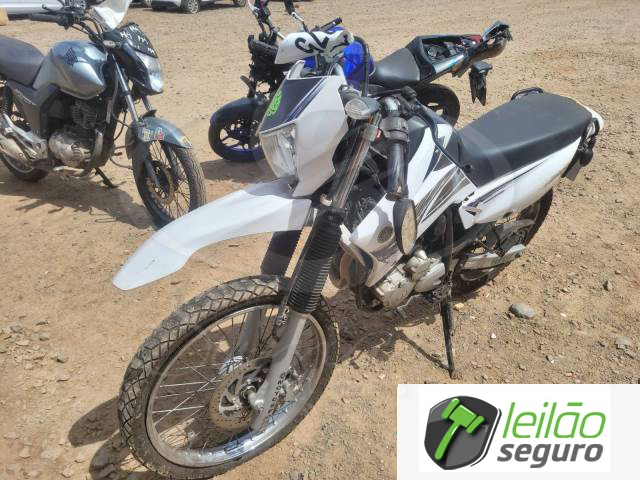 LOTE 009 Yamaha XTZ 250 LANDER BLUEFLEX 2017