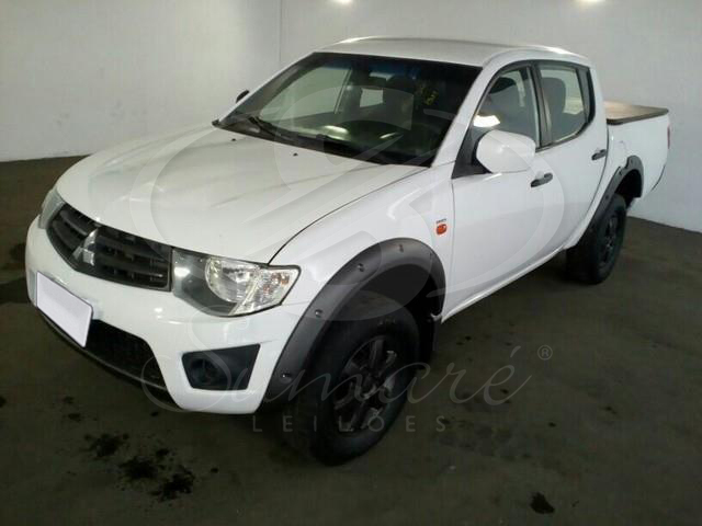 LOTE 022 - Mitsubishi L200 Triton 3.2 DI-D XB 2012