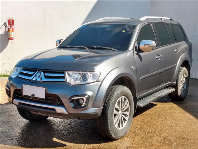 LOTE 064 PAJERO 4X4 HPE D 2017/2018 