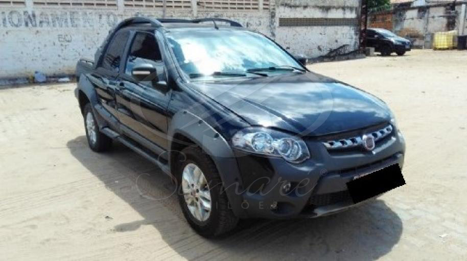 LOTE 008 FIAT STRADA ADVENTURE 1.8 LOCKER FLEX 2013