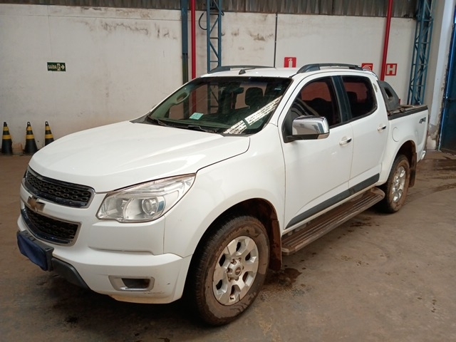 LOTE 056 CHEVROLET S10 LTZ DD4