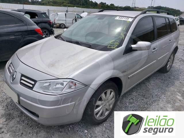 LOTE 008 RENAULT/MEGANE GRAND TOUR DYNAMIQUE 1.6 16V HI-FLEX 2013