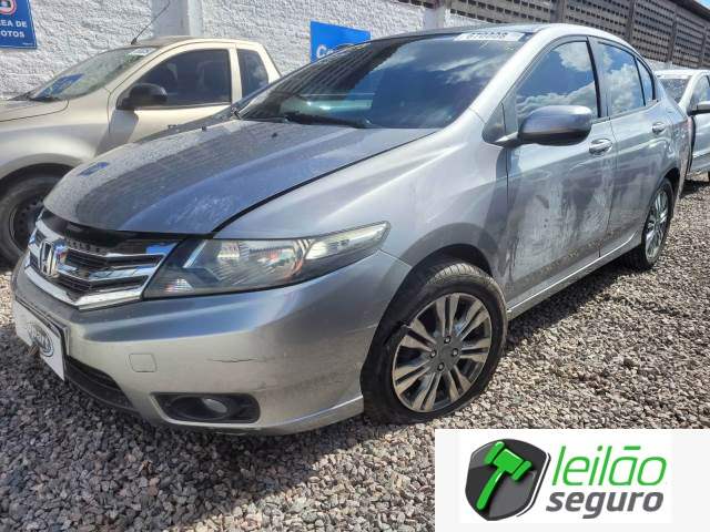 LOTE 035 HONDA/CITY LX 1.5 16V 2014