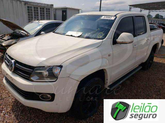 LOTE 029 VOLKSWAGEN/AMAROK HIGHLINE 4MOTION 2.0 TDI BITURBO 2013